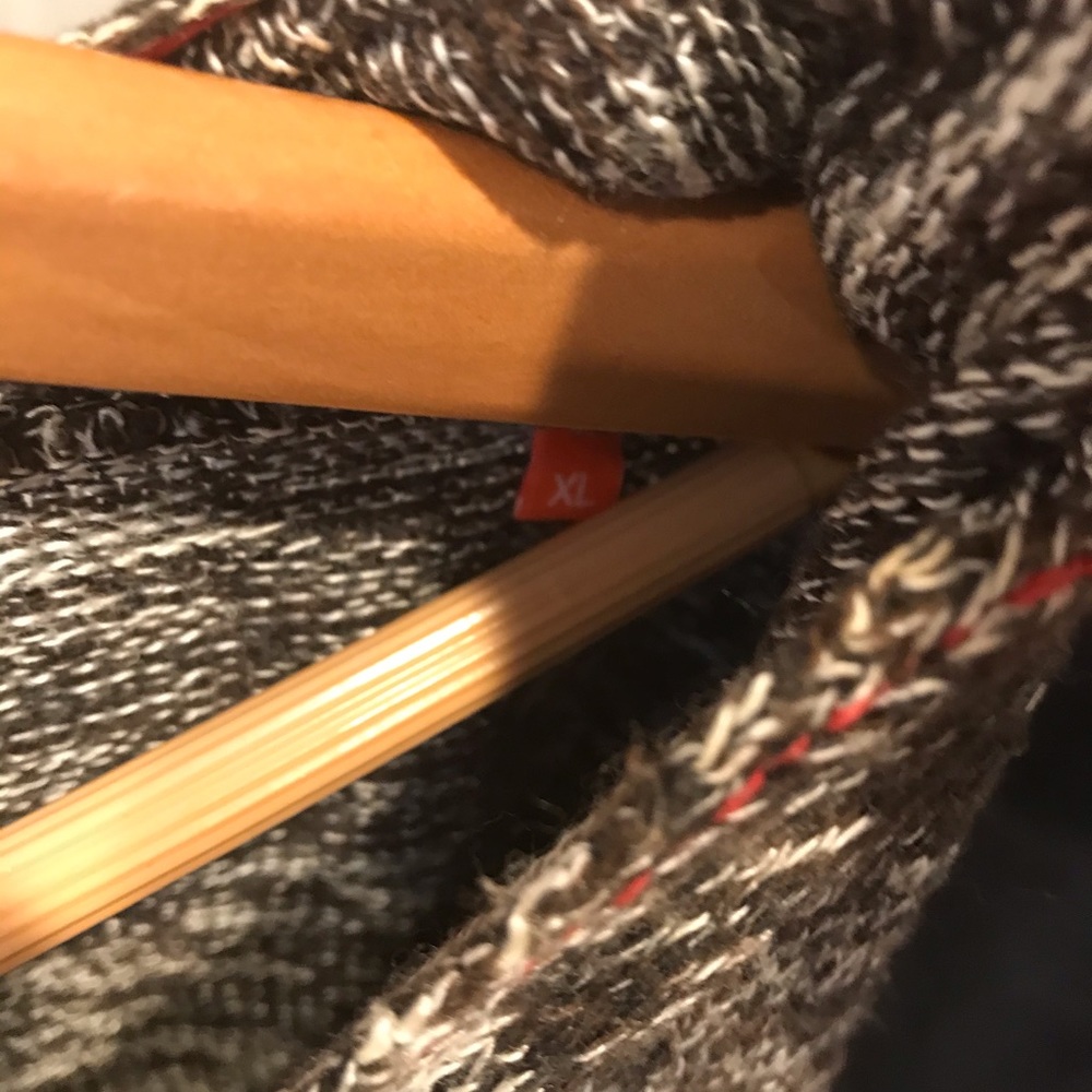 Sweater - Picture 3 of 3